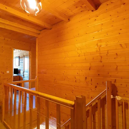 木屋 Les Silenes - Chalet 10 Prs